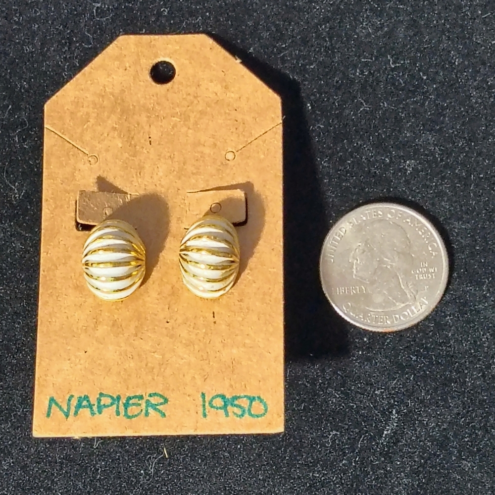 Napier Shell Style Earring - Picture 4 of 4